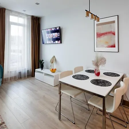 Apartament House Riverside