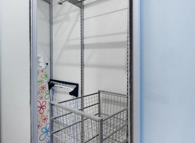 Apartment House Riverside