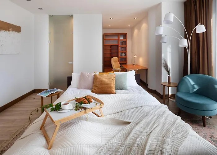 House Riverside Apartment *